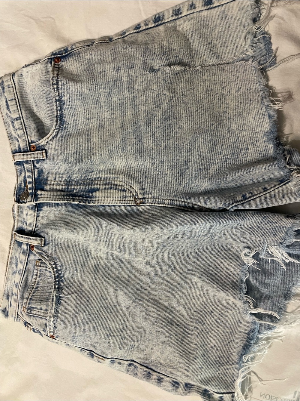 Light Wash High-Rise Denim Jean Shorts - Light Blue